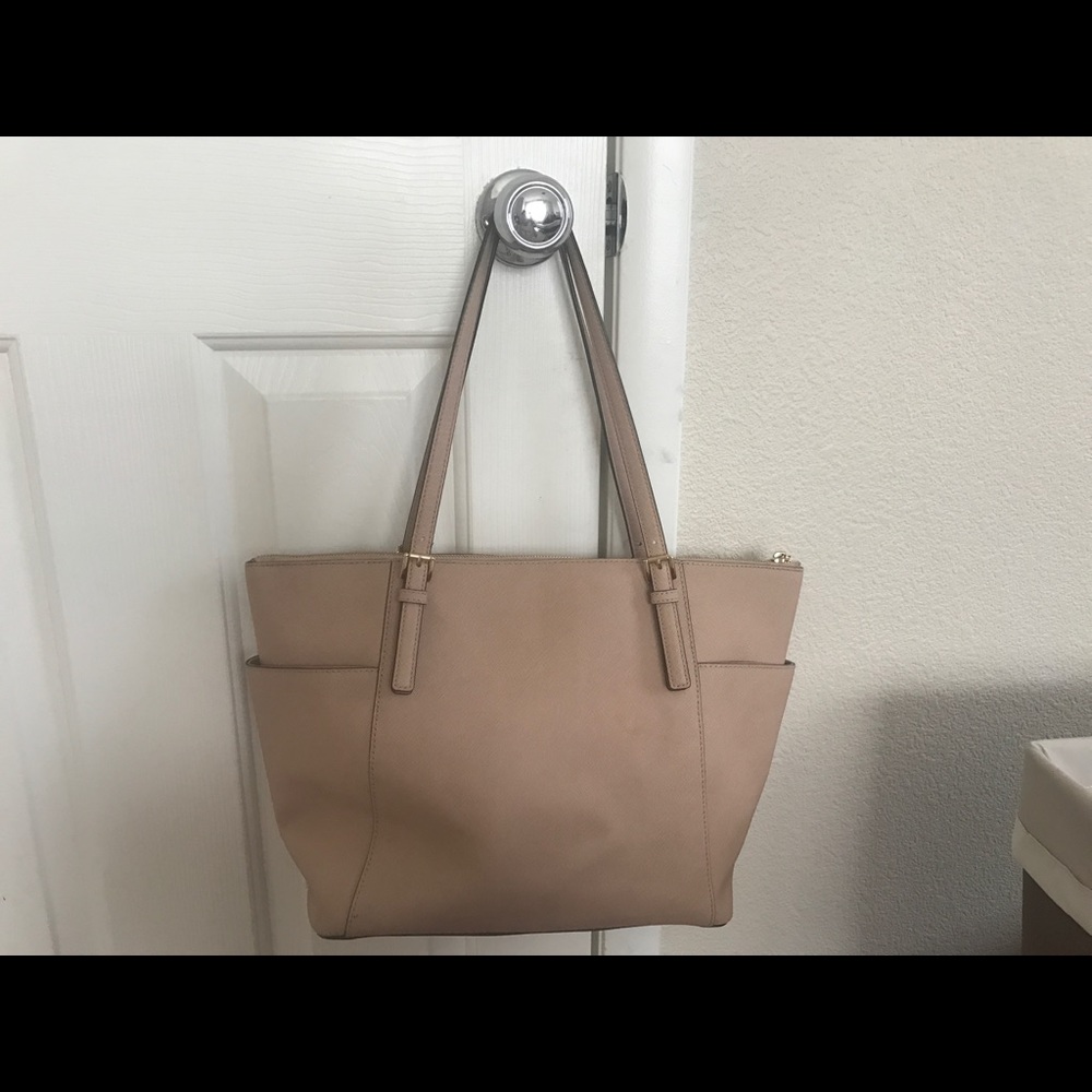 Michael kors tote